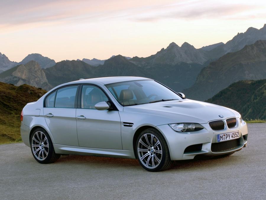  BMW M3 Sedan 2008 года  (фото 9 из 85)